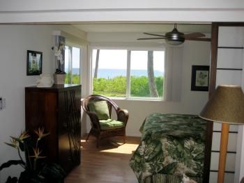 Oceanfront Bedroom Hibiscus