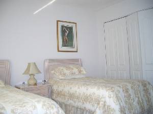 Guest bedroom