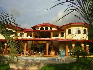 Dominical holiday villa in Puntarenas