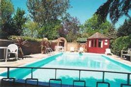 Open air swimming pool