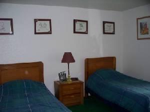 Twin bedroom