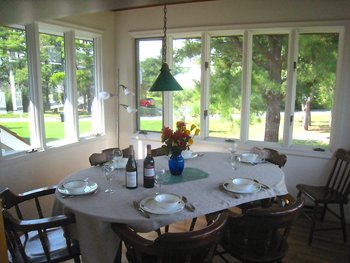 Dining room with pass-through 