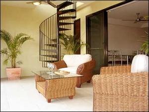 Front 1st Floor Balcony