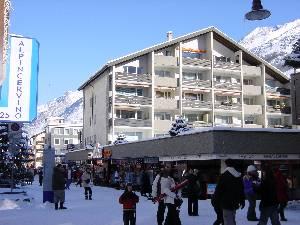 Zermatt ski holiday apartment rental