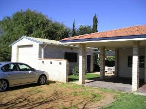 Mandurah holiday bungalow in Australia