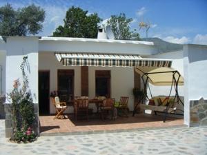 Shade for al fresco dining