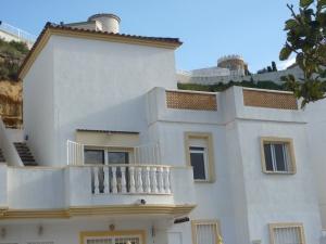 Torrevieja apartment overlooking golf course