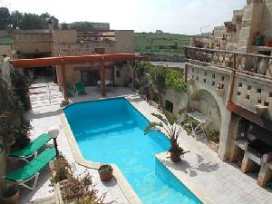 pool area facing north