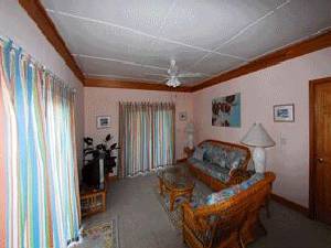 Living room & big glass doors!
