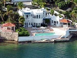 St Maarten Waterfront villa