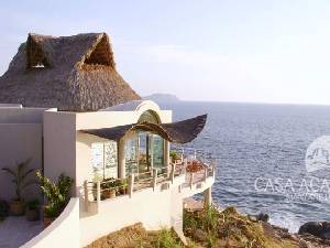Manzanillo vacation villa with pool