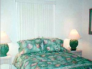 Master Bedrooms with Queen Bed