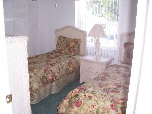 Guest Rooms w/Queen or Twins