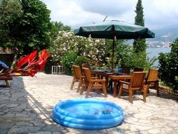 Pine Tree Villa Terrace