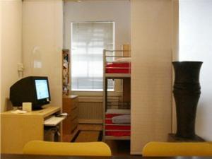 2nd bedroom and media area