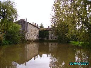 Le Moulin riverside view