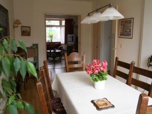 House 1 Dining room