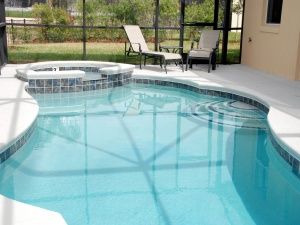 Heated swimming pool & spa 