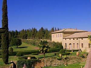 Grotti holiday villla in Tuscan Castle grounds