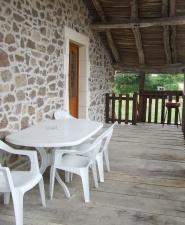 Covered terrace Chabanais Gite