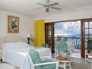 Ocean front studio Interior