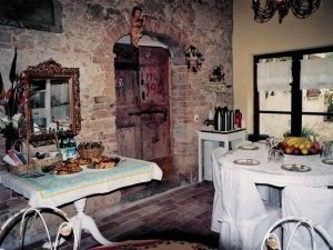 Poggio Etrusco breakfast room