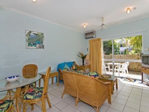 Lounge dining area downstairs