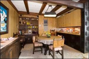 Nice furniture all over house