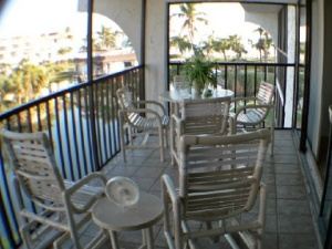 Balcony with lanai