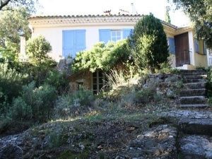 Tourtour holiday villa in Var