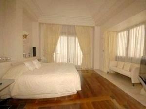 Very large Master Bedroom