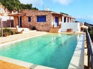 Aghios Nikolaos holiday villa with pool