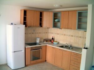 Well-equipped kitchen