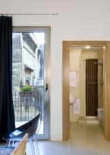 Bathroom and balcony of Suite