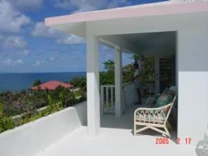 Large porch to enjoy the sun