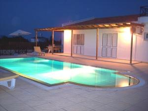 kyrenia holiday villa rental