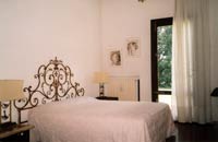 Bed & breakfast room