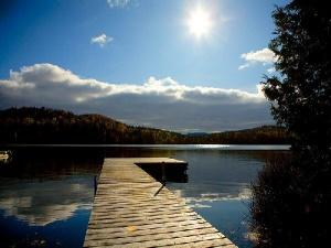 Private lakefront dock