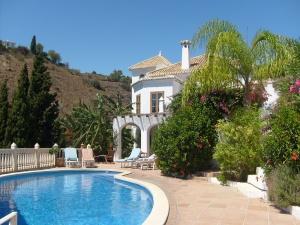 Salobrena holiday villa in Costa Tropical