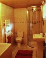 Marmottes bath & shower room