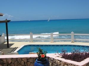 St Maarten Oceanfront vacation villa