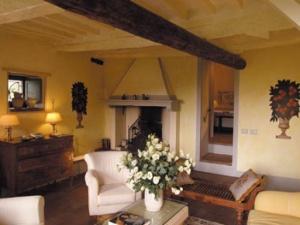 Living room with fireplace