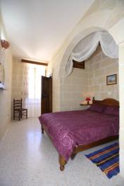 Bedroom with shower ensuite