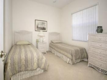 Third bedroom with twin beds