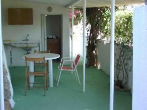 summerhouse with kitchen
