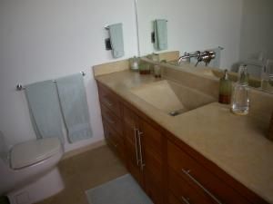 King Suite Bathroom