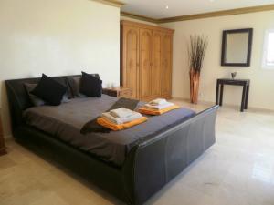 bedroom two en suite