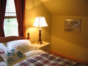 Loft Bedroom - Cabin