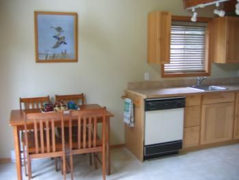 Eat-in Kitchen - Cabin