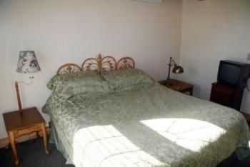 condo bedroom of 1 bedroom uni